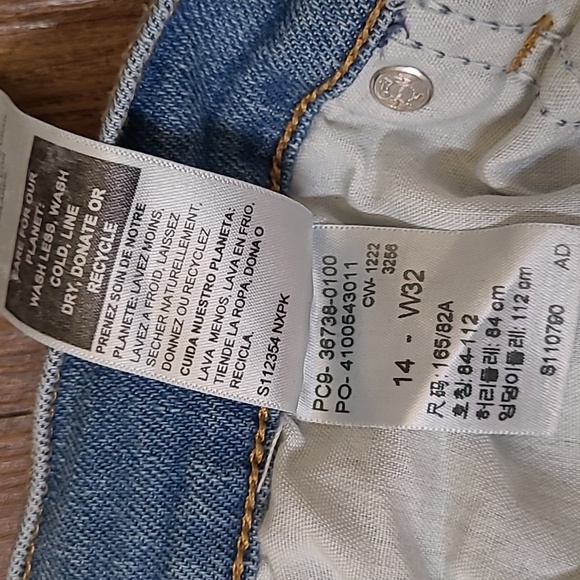 Signature by Levi Strauss Blue Boyfriend Jeans for women zise 14 used good condi - Picture 5 of 14